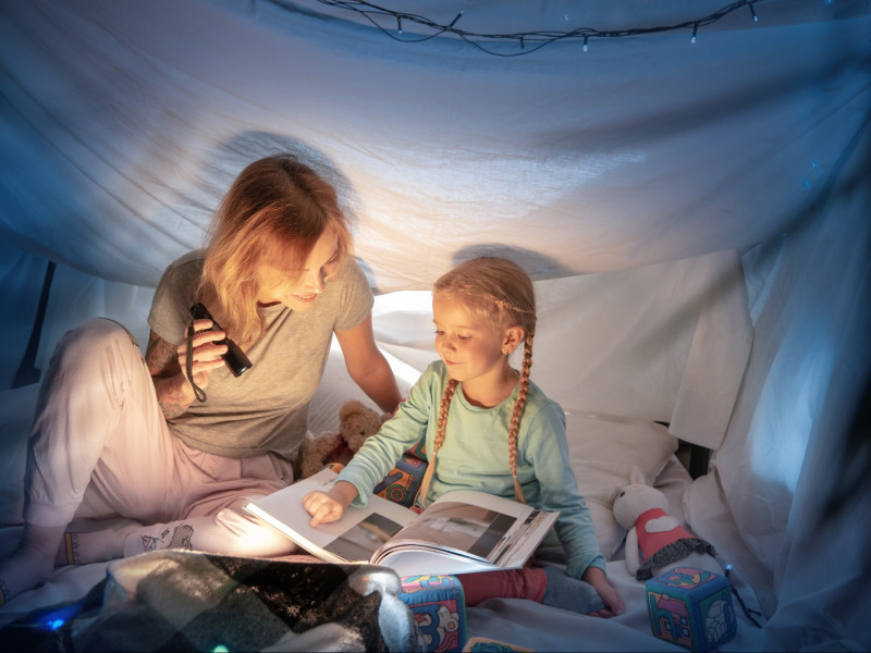 Verhalen vertellen: Zo verbeter je de taalvaardigheid van je kind
