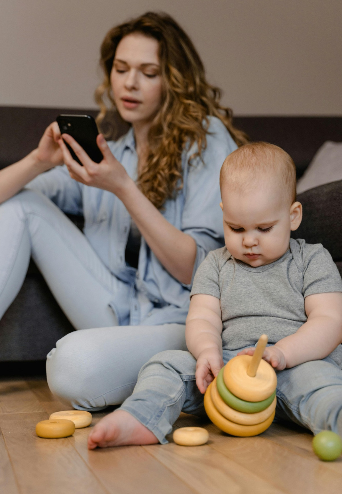 Onzichtbare invloed: jouw telefoongebruik en de taalontwikkeling van je kind