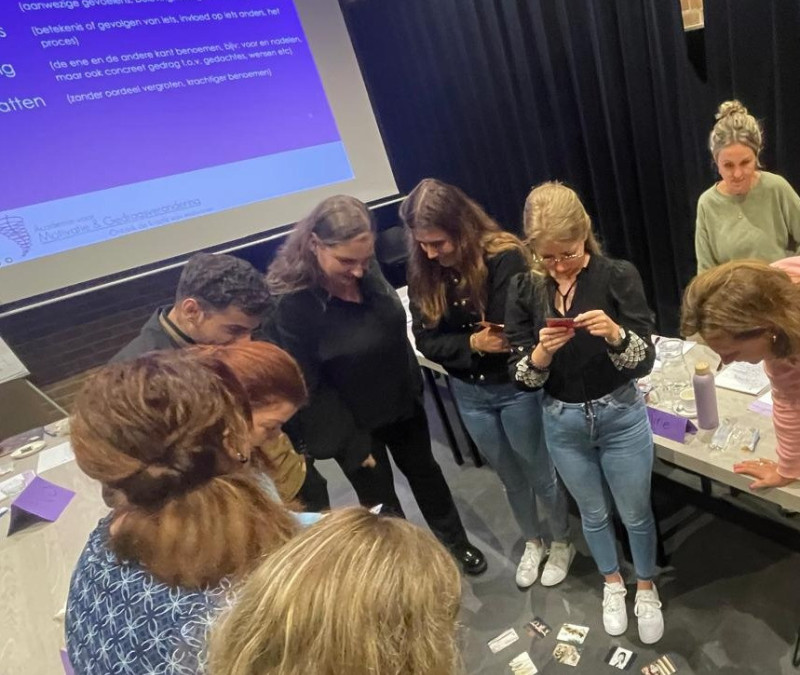 Luisteren, verbinden, versterken – onze scholing in Motiverende Gespreksvoering